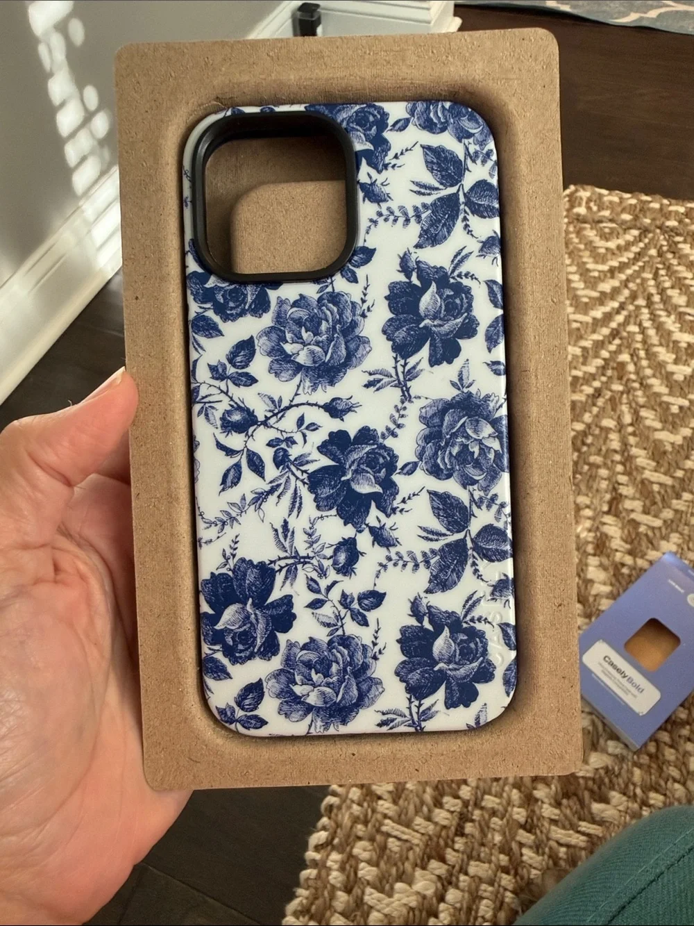 casely bold blue